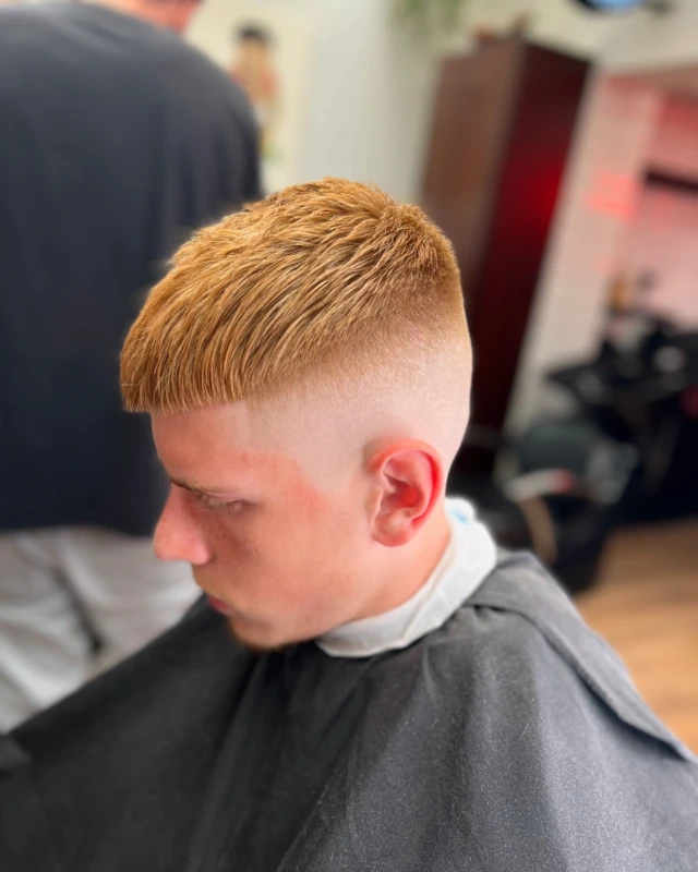 #crophaircut #skinfade #fade #menfashion #menstyle #menhairstyle #menhaircut #barber #barbershop #barberport #hairdresser #modernbarbering #kallithea #athens #greece #beard