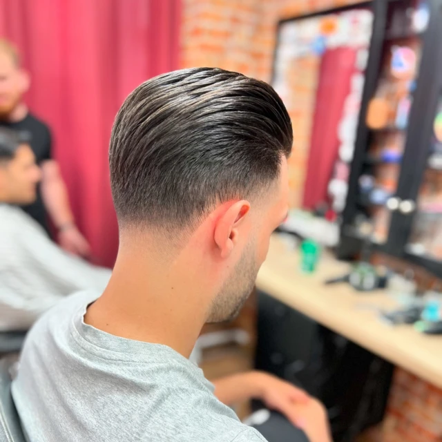 #barber #barbershop #barberpost #classichaircut #taperfade #hairdresser #men #menstyle #mensfashion #kallithea #athens #greece